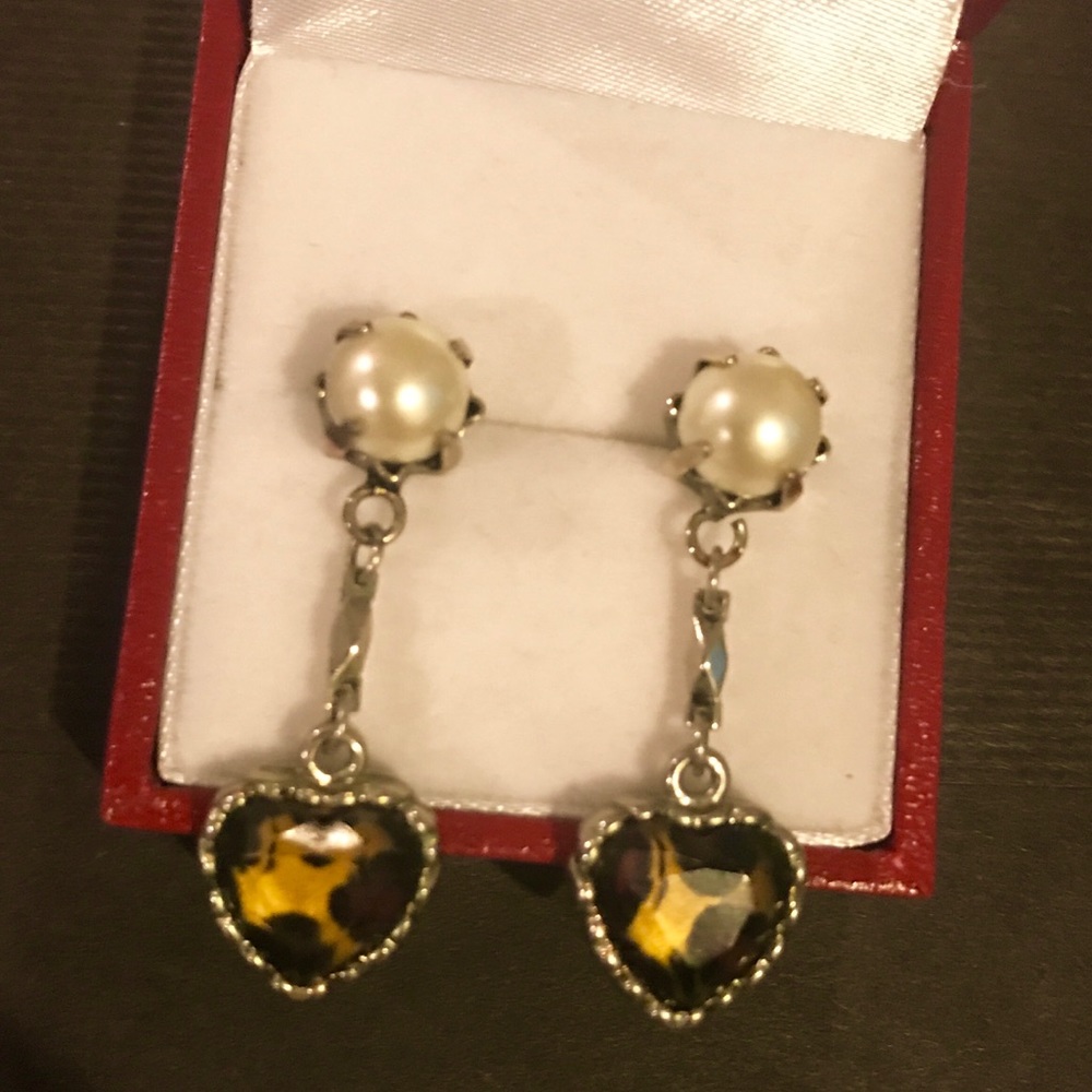 Betsey Johnson Pearl earrings